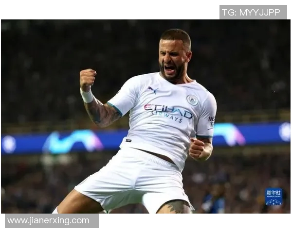 足球明星沃克精彩瞬间视频回顾展现其场上风采与个人魅力